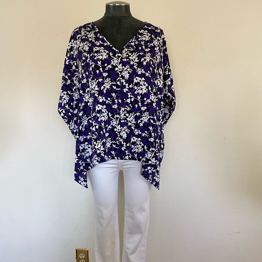 Diane Von Furstenberg Purple Floral V-Neck Dolman Top